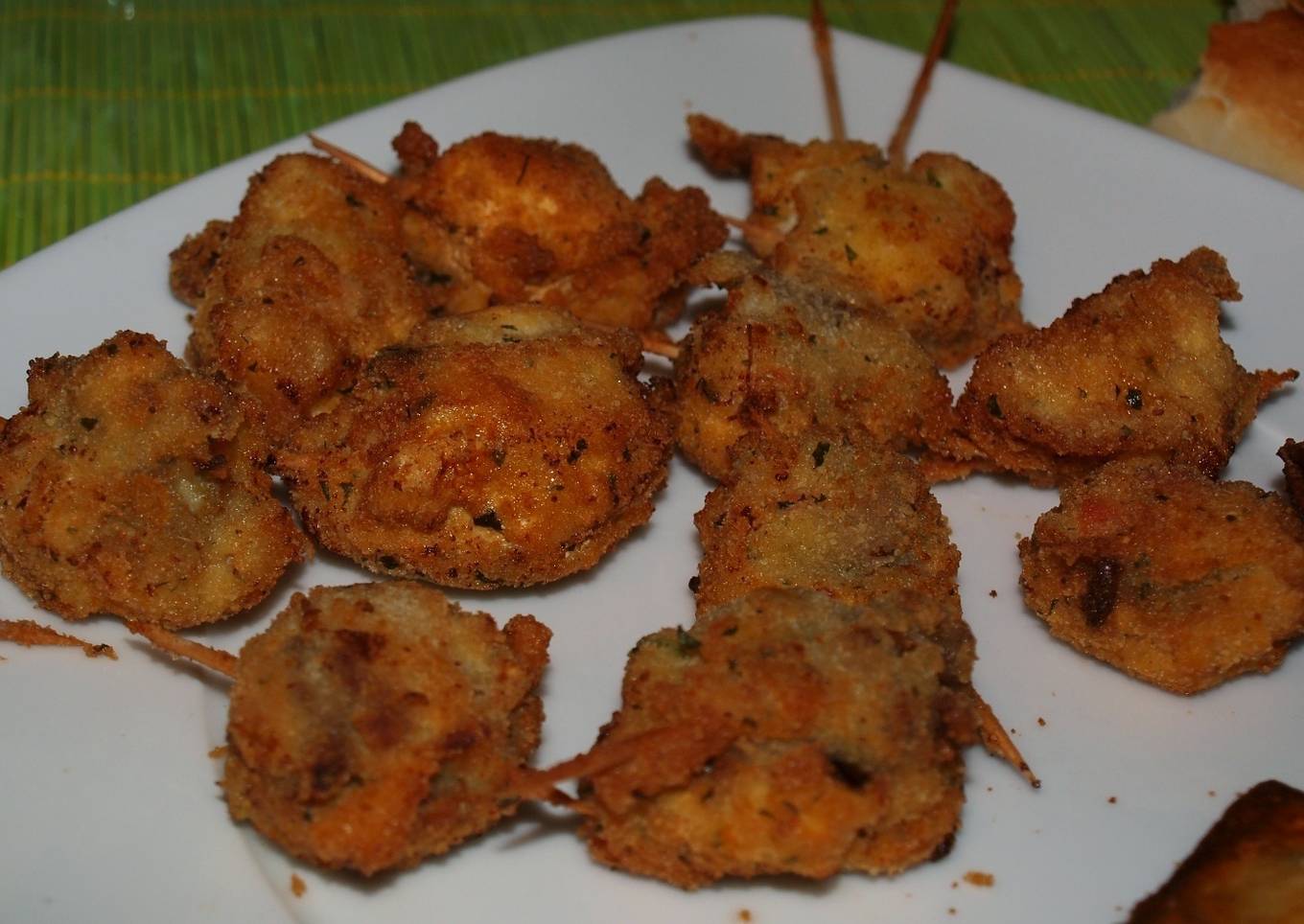 Champiñones rellenos de jamón serrano