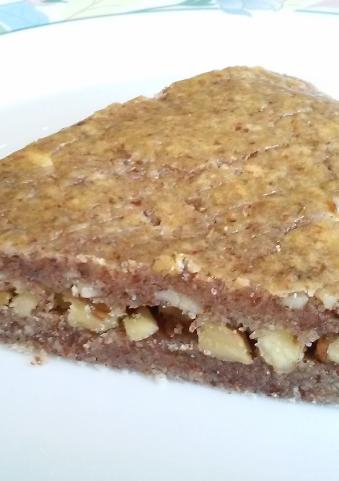 Una foto de Torta de nueces típica