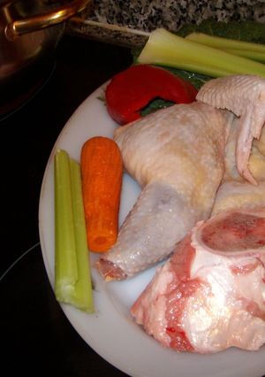 Una foto de Caldo de gallina