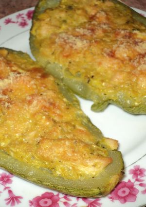 Una foto de Zapallitos italianos rellenos de pollo y mazamorra