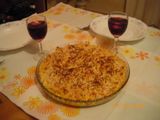 Macarrones finos con caramelo de cebollas y pimientos con crema de queso