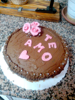 Una foto de Tarta de chocolate rellena de dulce de leche
