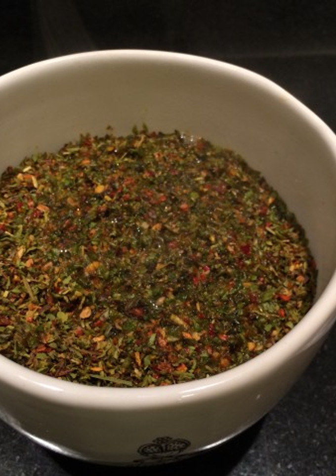 Una foto de Chimichurri para pollo a la parrilla