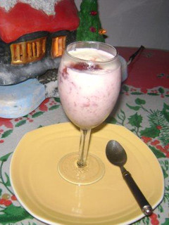 Una foto de Mousse de fresa con yogurt de fresa