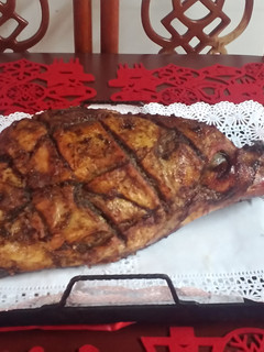 Una foto de Pernil de cerdo a la colombiana