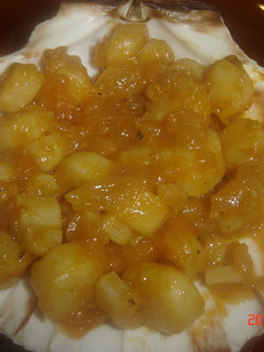 Una foto de Zamburiñas o vieiras en salsa gratinadas al horno