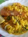 Paella de arroz con mariscos