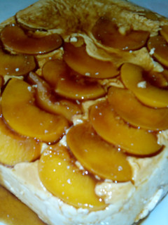 Una foto de Tarta flan de melocotón