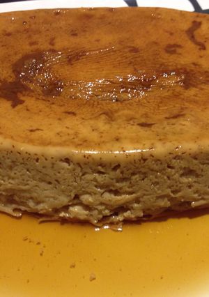 Una foto de Flan de dulce de leche al microondas