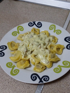Una foto de Tortellini con nata