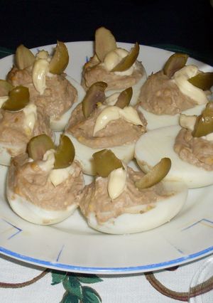 Una foto de Huevos rellenos como los hace mi mamá