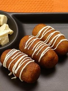 Una foto de Molotes de queso philadelphia