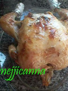 Una foto de Pollo entero al horno con limón
