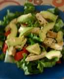 Ensalada de milanesa de pollo