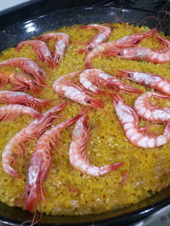Una foto de Paella con arroz integral