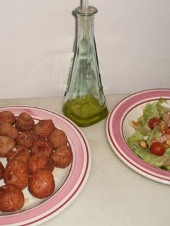 Una foto de Albóndigas de pollo con queso cremoso