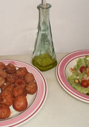 Una foto de Albóndigas de pollo con queso cremoso