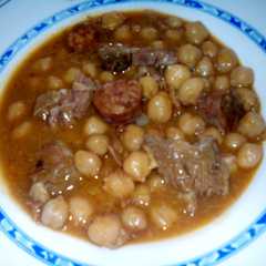 Foto principal de Cocido de garbanzos con ternera