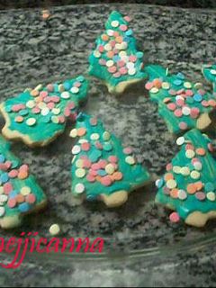 Una foto de Galletas navideñas decoradas de mantequilla