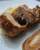 Muslitos de pollo rellenos en salsa de verduras