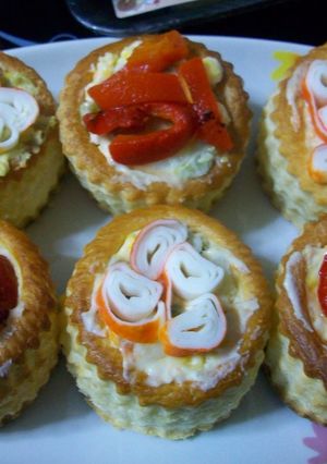 Una foto de Volovanes rellenos de ensaladilla