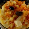 Ensalada de palmitos, zanahoria, ananá y aceitunas