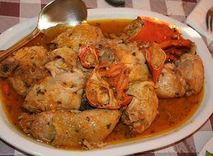 Una foto de Bogavante con pollo de corral