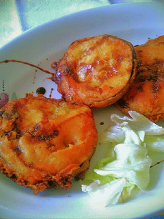 Una foto de Buñuelos de berenjena con miel