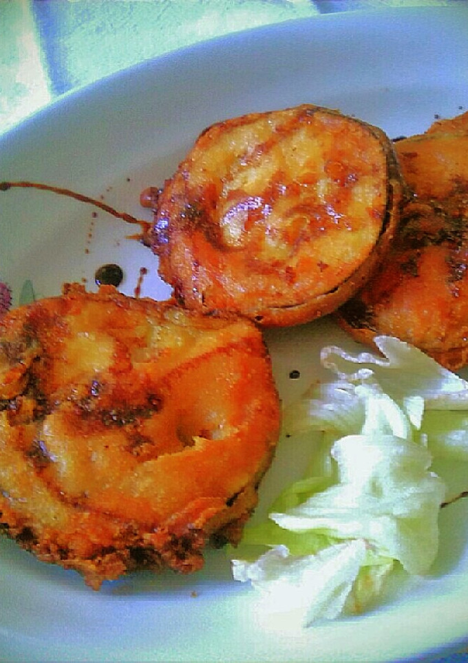 Una foto de Buñuelos de berenjena con miel