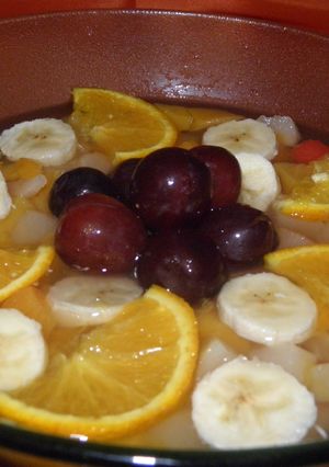Una foto de Ensalada de frutas natural