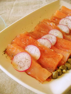Una foto de Salmón marinado aprovechado