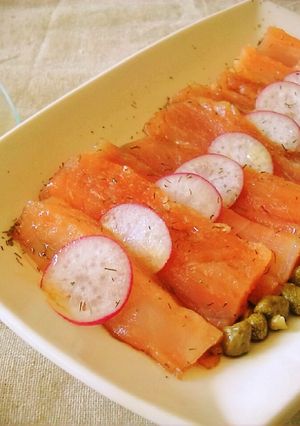 Una foto de Salmón marinado aprovechado
