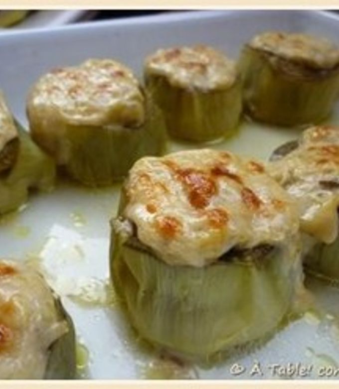 Foto principal de Alcachofas gratinadas rellenas de foie micuit