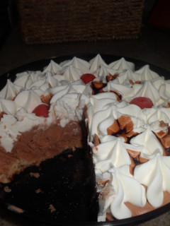 Una foto de Torta selva negra helada