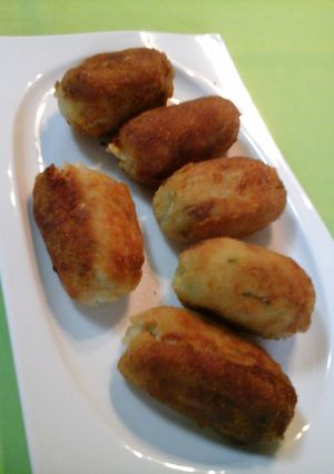 Una foto de Croquetas de cabrales con nueces 