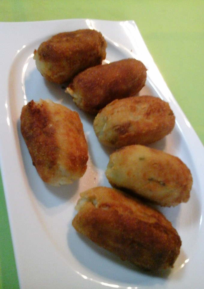 Una foto de Croquetas de cabrales con nueces 