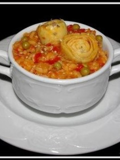 Una foto de Arroz a lo pobre con alcachofas