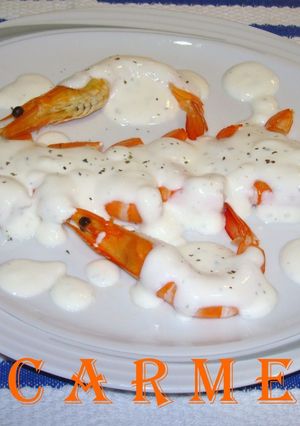 Una foto de Langostinos en salsa de yogurt