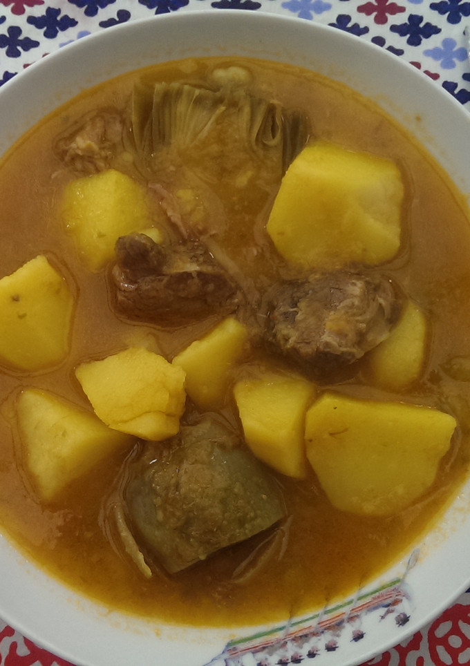 Una foto de Guisaillo de patatas con carne