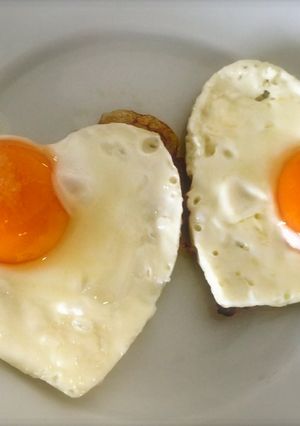Una foto de Huevos a la plancha para San Valentín