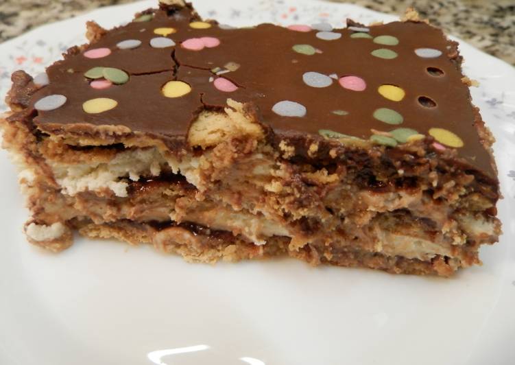 Tarta de galletas y crema de chocolate blanco