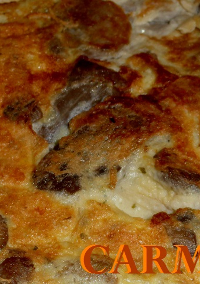 Una foto de Tortilla de setas cultivadas a las finas hierbas