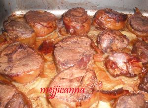 Una foto de Medallones en salsa de champiñones