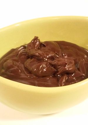 Una foto de Crema de chocolate fácil para rellenos y coberturas