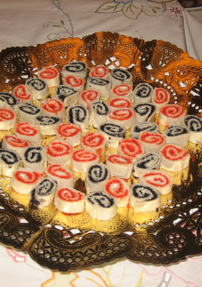 Una foto de Rollitos de caviar