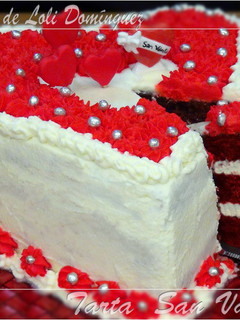 Una foto de Tarta San Valentín con forma de corazón