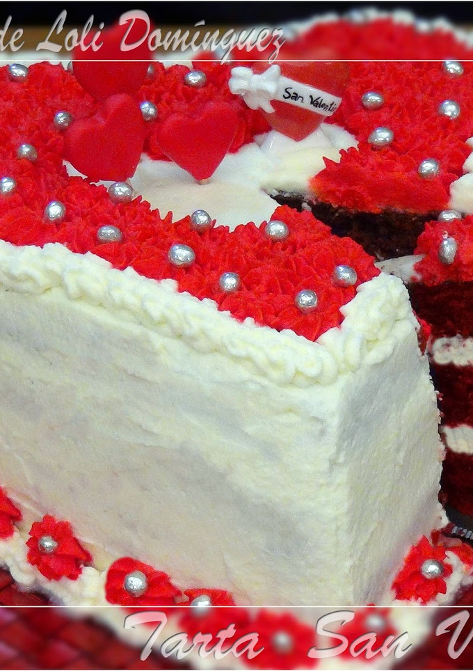 Una foto de Tarta San Valentín con forma de corazón