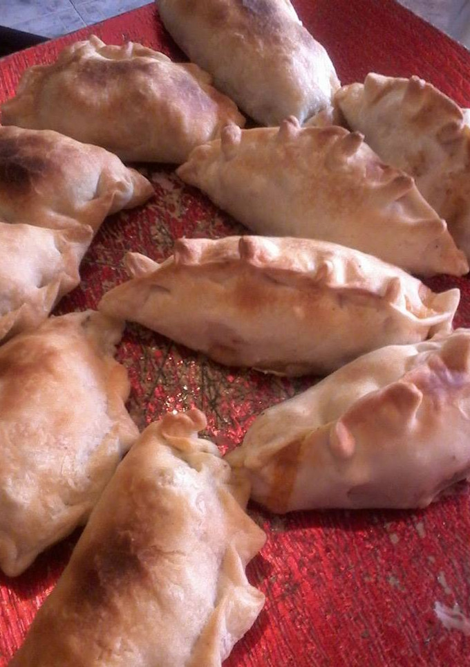 Una foto de Relleno de empanadas de carne y de pollo
