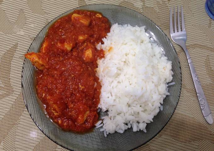 Foto principal de Curry rojo de pollo con arroz