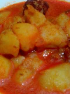 Una foto de Patatas cocidas a la riojana